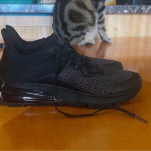 Women’s Size 8.5 Black Shoes for Crew Non-Slip